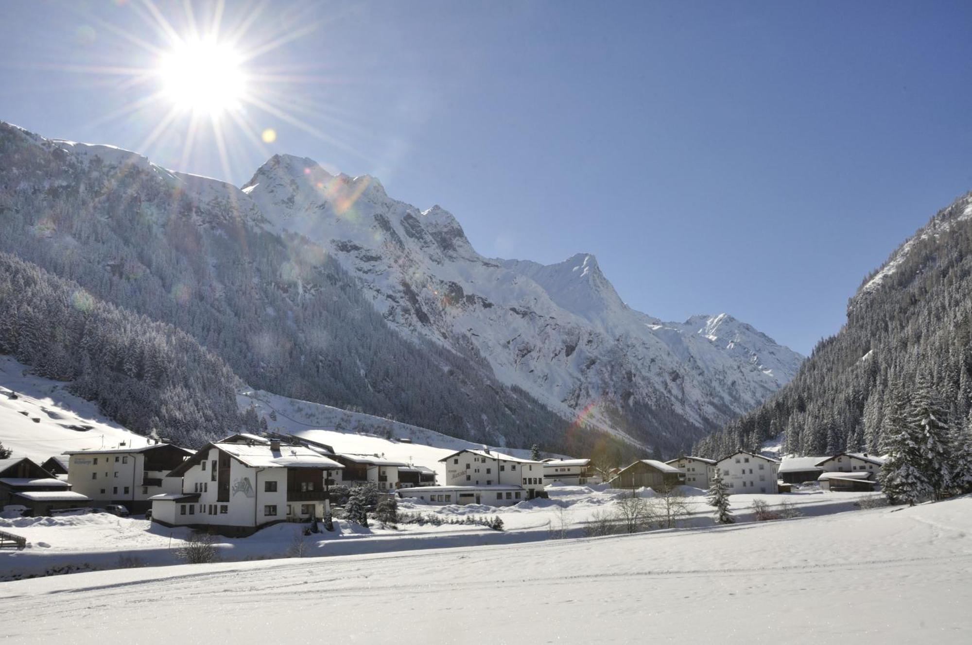 Haus Astoria Lägenhet Sankt Leonhard im Pitztal Exteriör bild