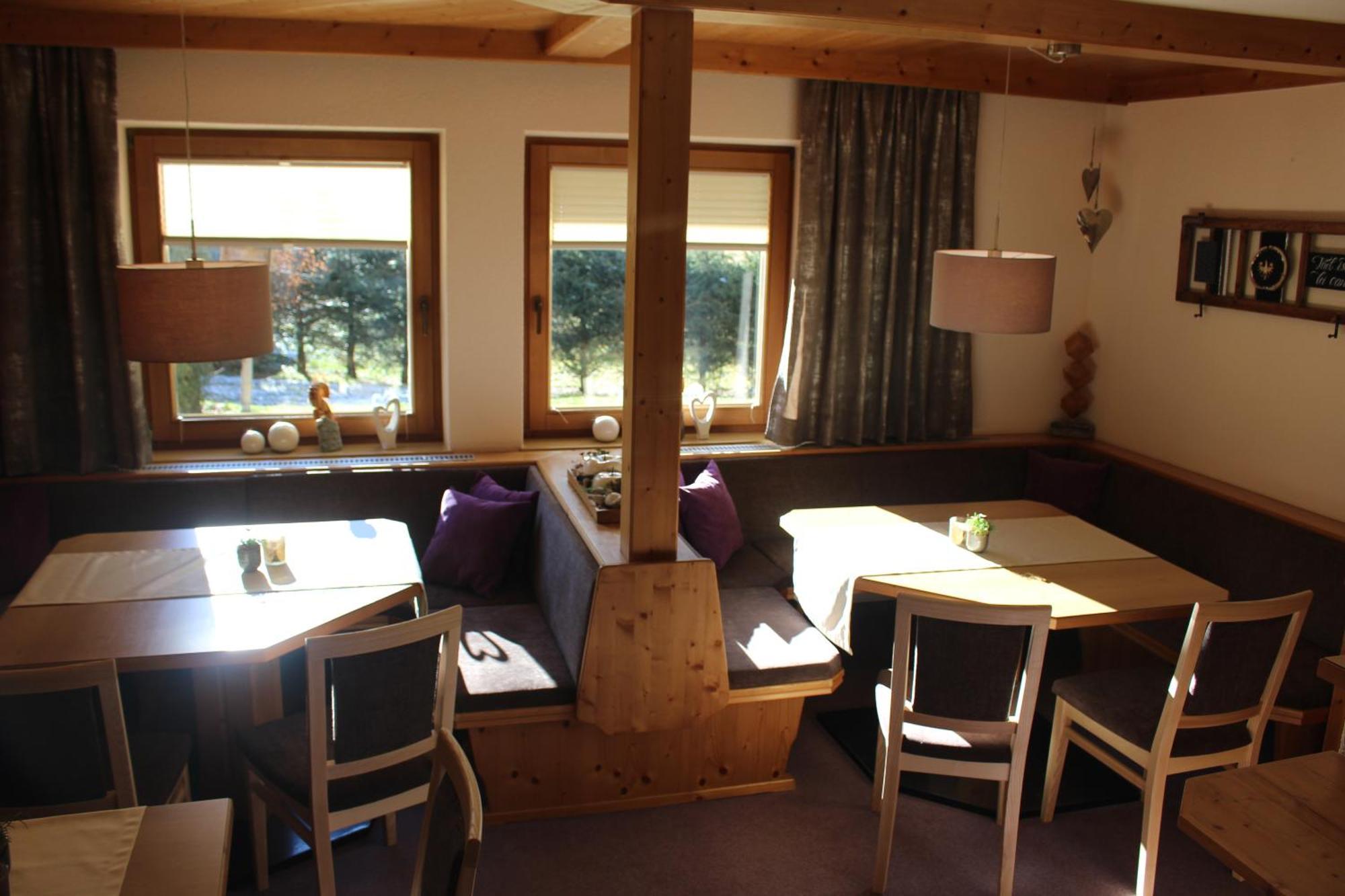 Haus Astoria Lägenhet Sankt Leonhard im Pitztal Exteriör bild