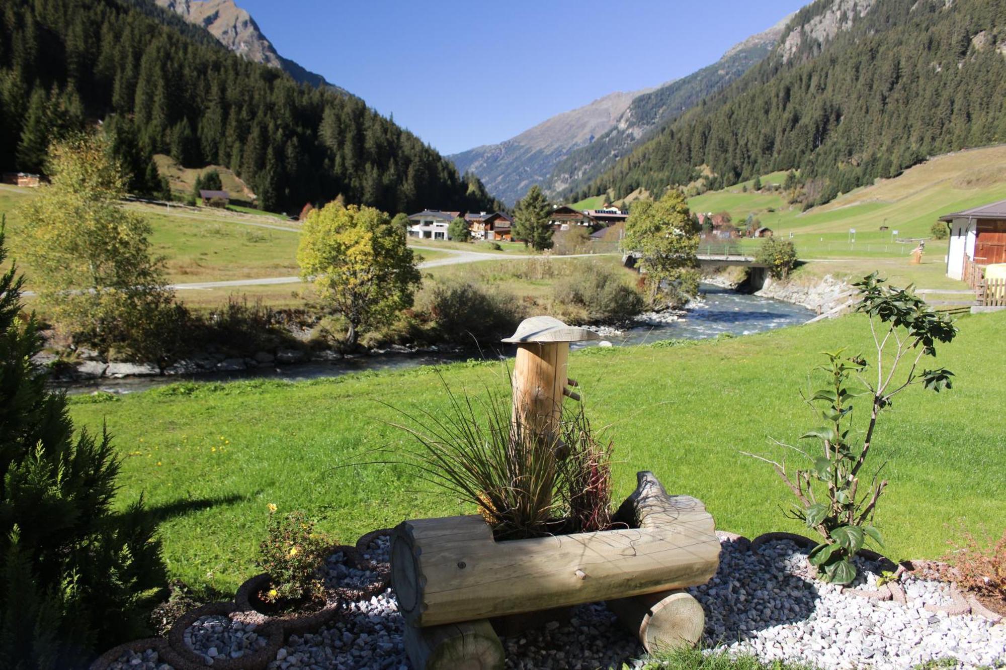 Haus Astoria Lägenhet Sankt Leonhard im Pitztal Exteriör bild